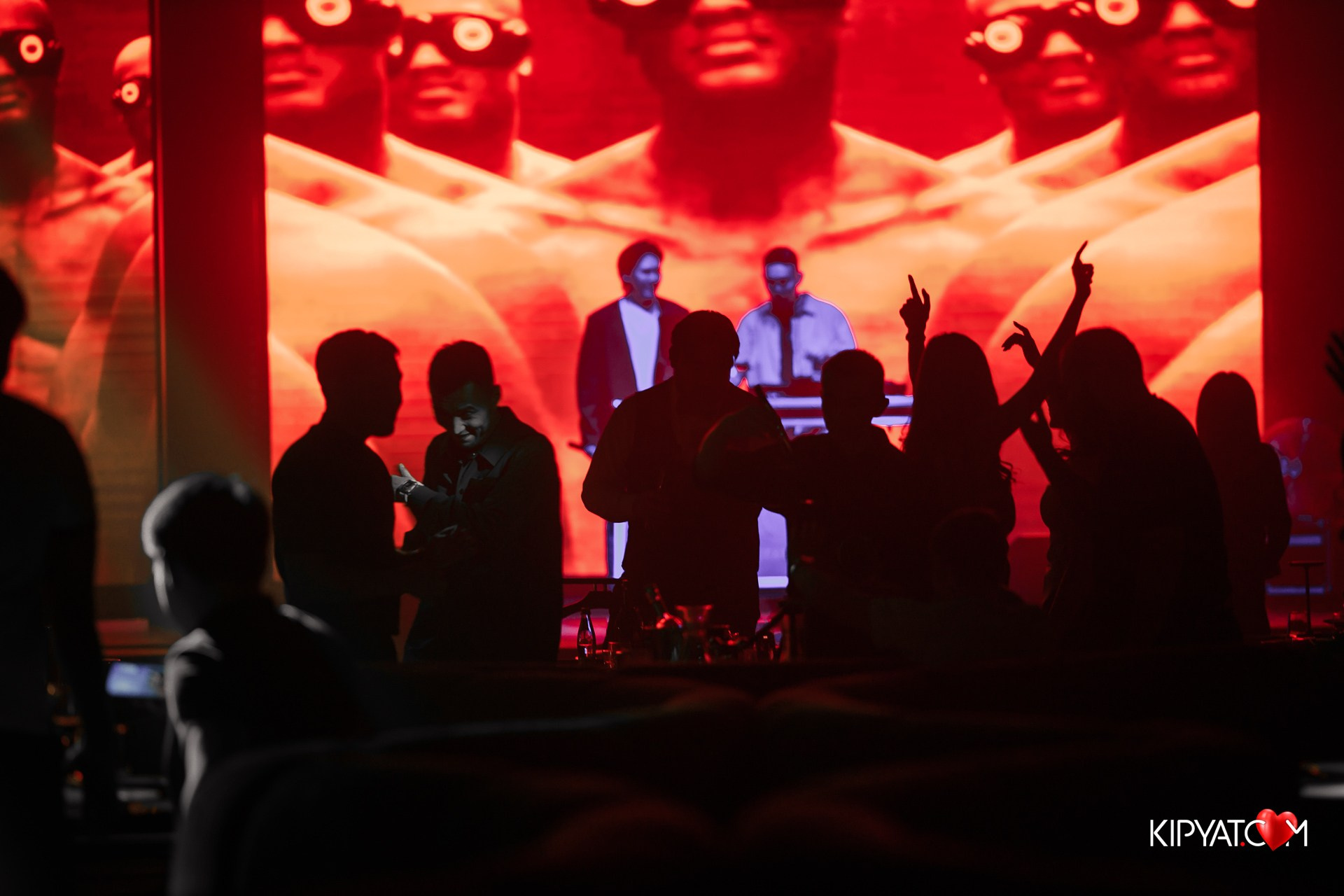 TOY. Астана Кипятком