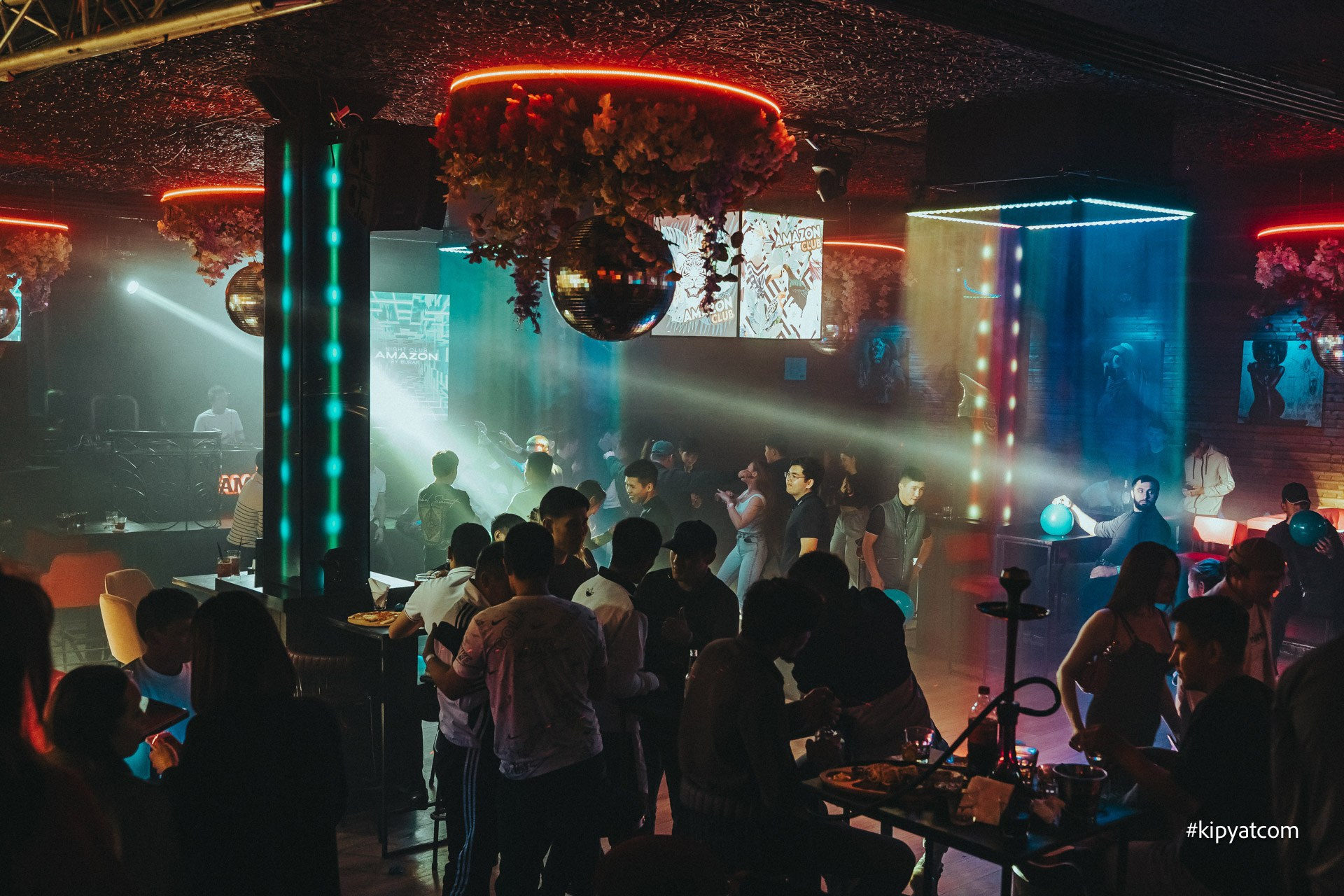 Amazon. Астана Кипятком