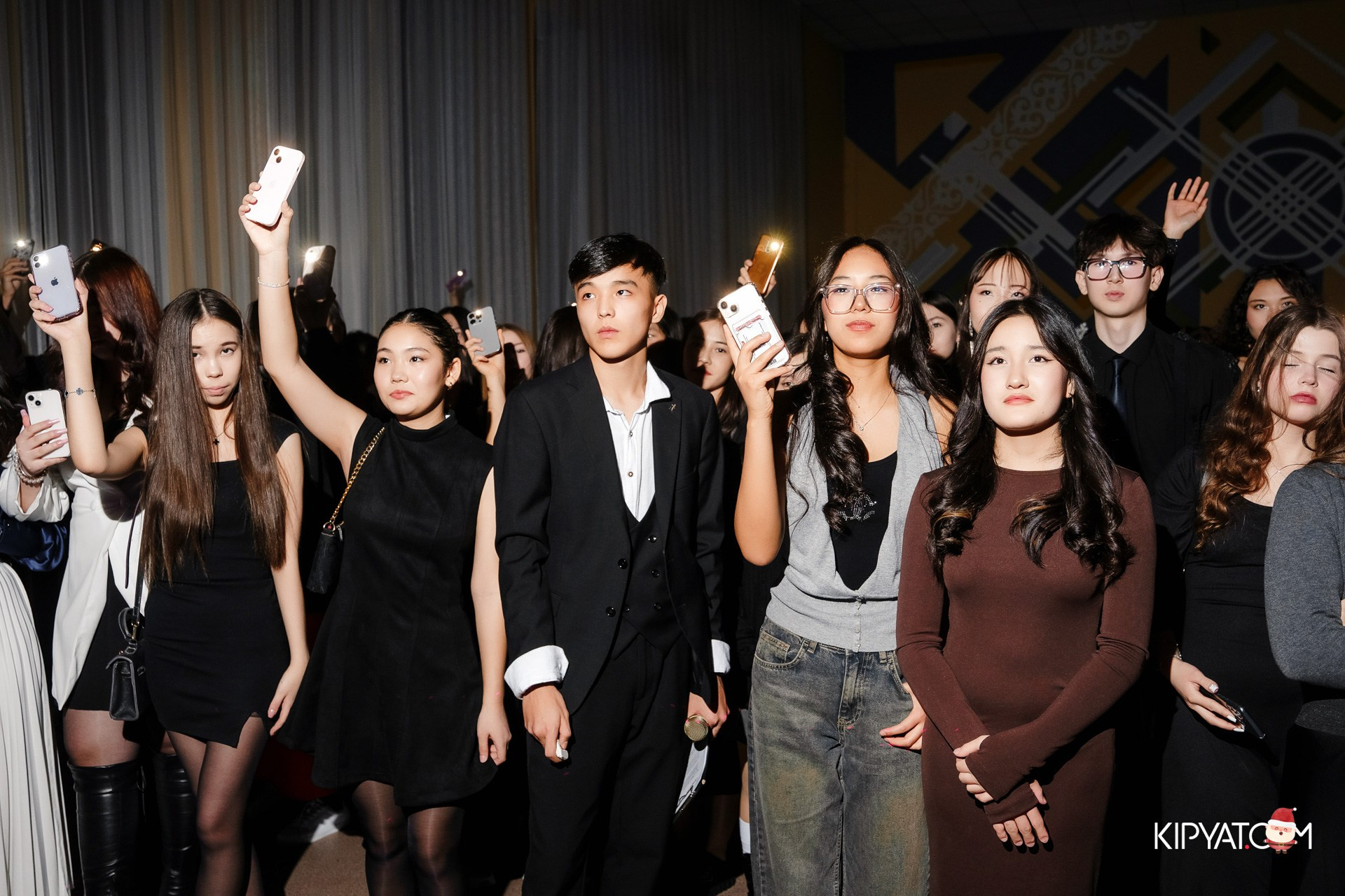 Гимназия № 10. Астана Кипятком