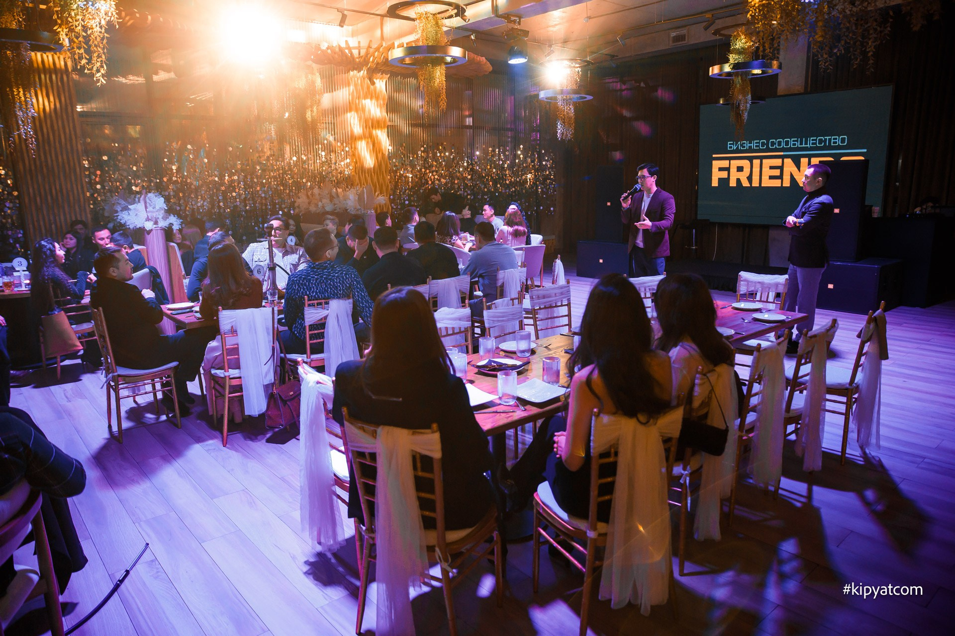 Чемпионат караоке «Битва на нотах». Астана Кипятком