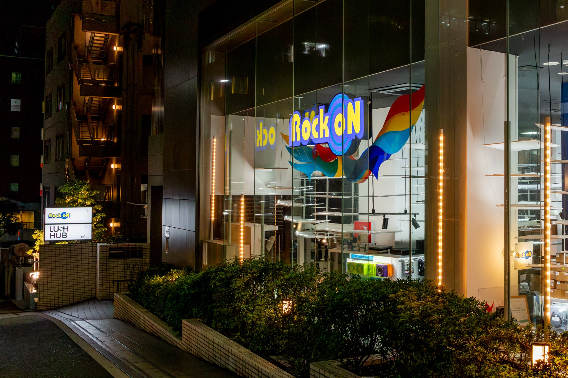 Полноразмерная кинокамера Blackmagic Cinema Camera 6K. Фотограф — видеограф в Москве Дмитрий Менделеев