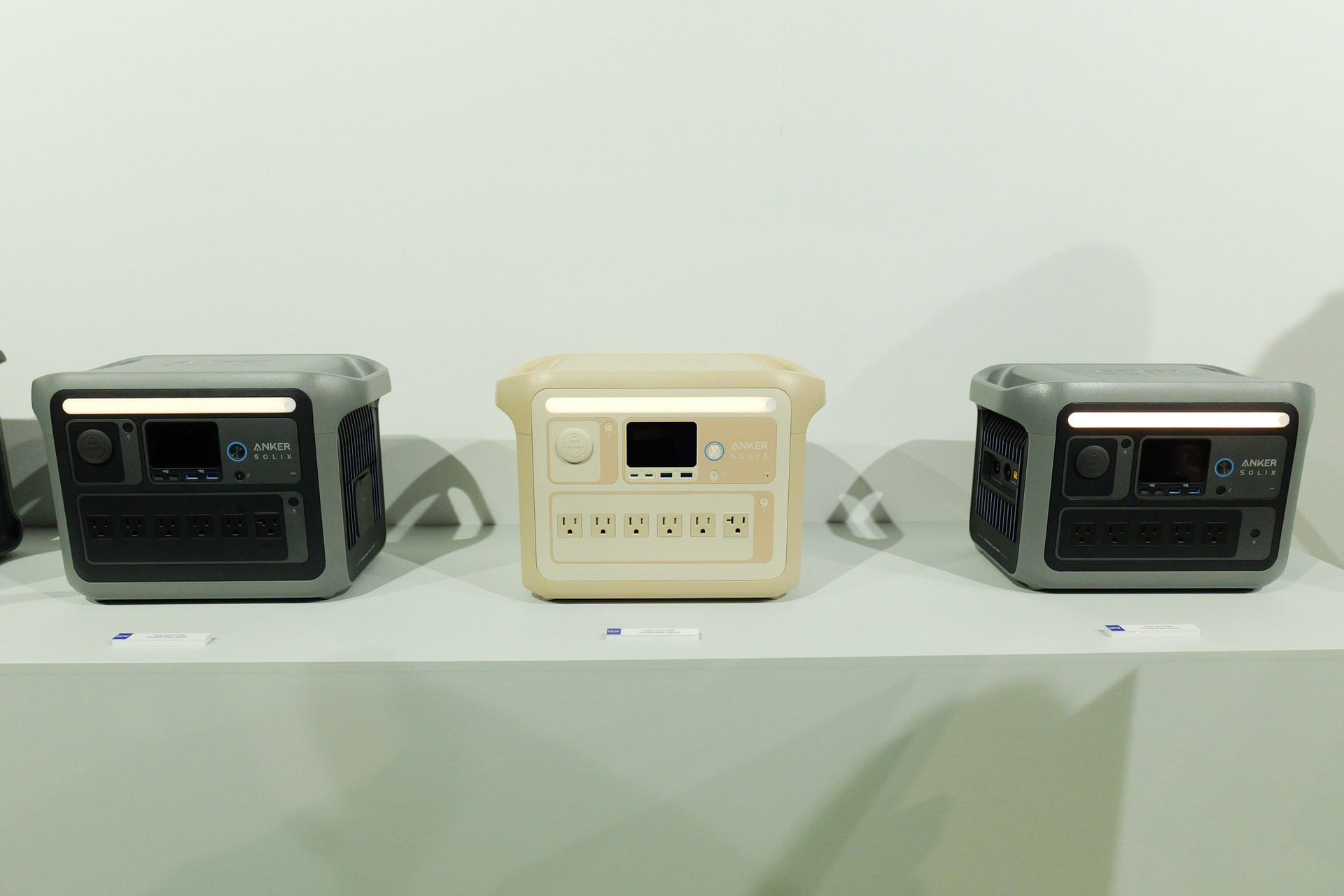 Портативная электростанция Anker Solix C1000. Фотограф — видеограф в Москве Дмитрий Менделеев