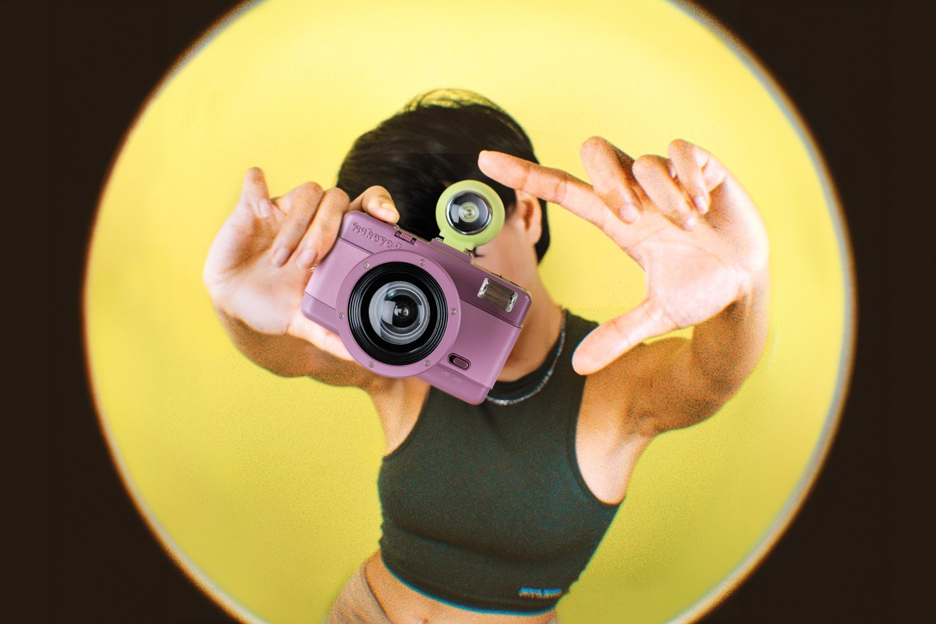 Для пленочной камеры типа «рыбий глаз» Lomography доступен новый цвет. Фотограф — видеограф в Москве Дмитрий Менделеев