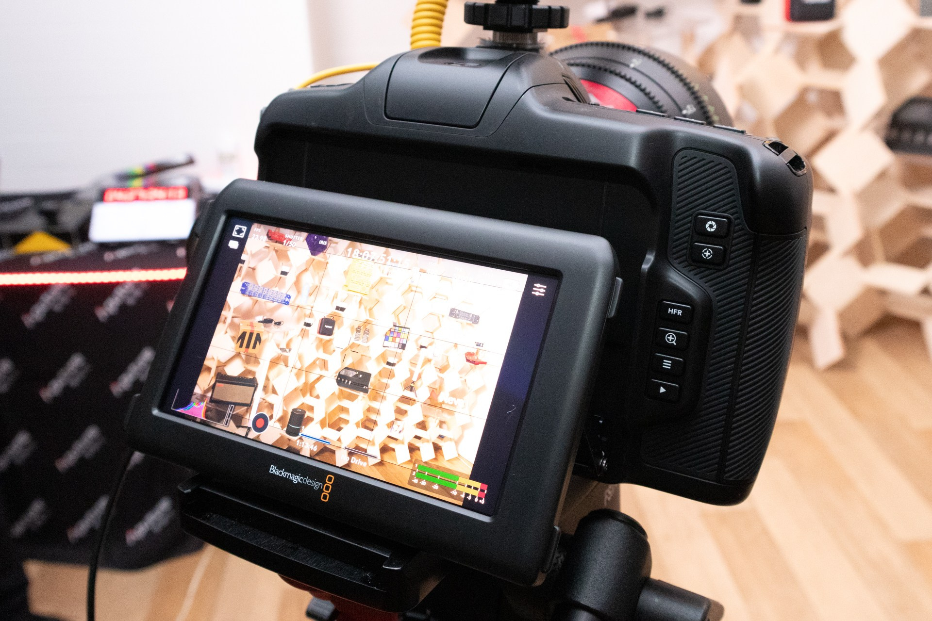 Полноразмерная кинокамера Blackmagic Cinema Camera 6K. Фотограф — видеограф в Москве Дмитрий Менделеев