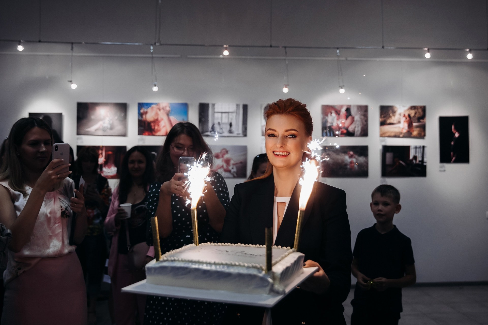 Вернисаж, открытие выставки, сколько стоит организовать выставку, бюджет выставки, юлия мелентьева