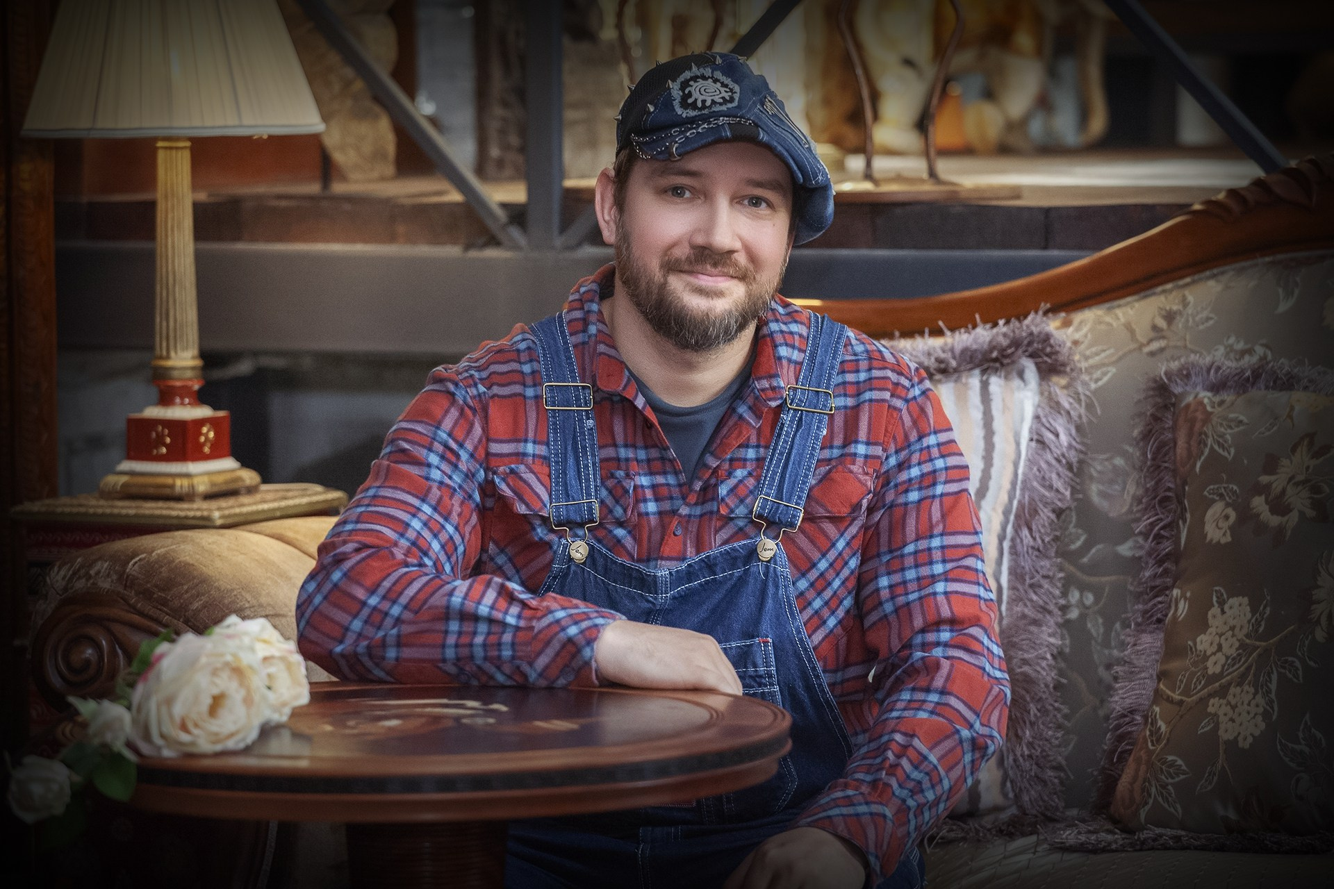 Свяжитесь со мной, если у вас есть вопросы. Halaywood.com