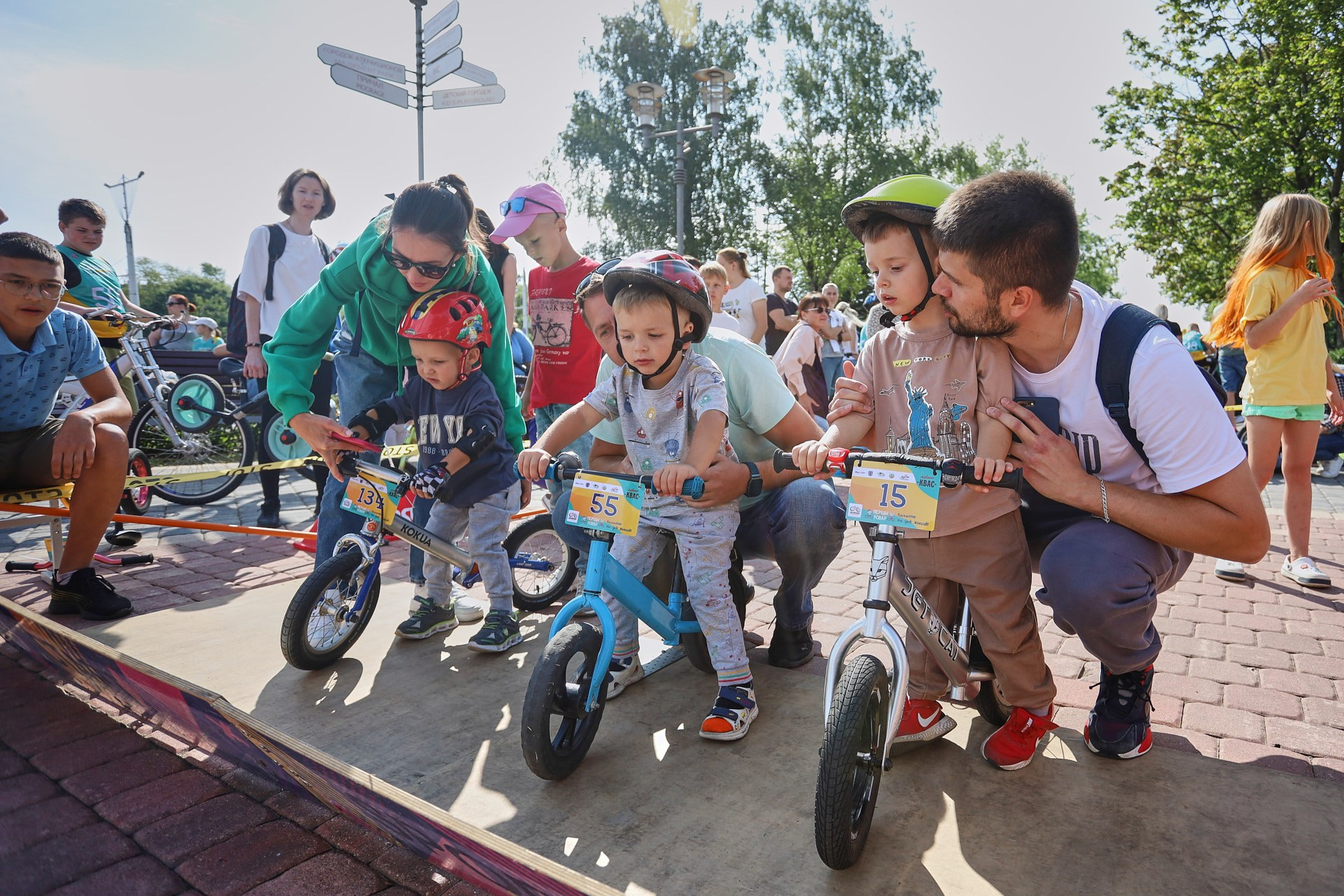 велосипедным клубом «Минск» и Минским городским исполнительным комитетом активно готовятся к новому сезону детско-юношеских соревнований по велоспорту «Першы Ровар».