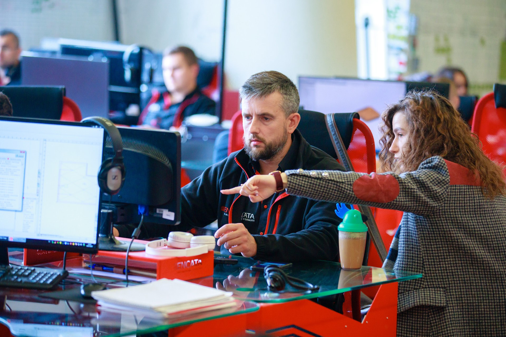 Репортаж из ENCATA — сервис конструкторской разработки. Репортажный фотограф в Минске. Алексей Матюшков