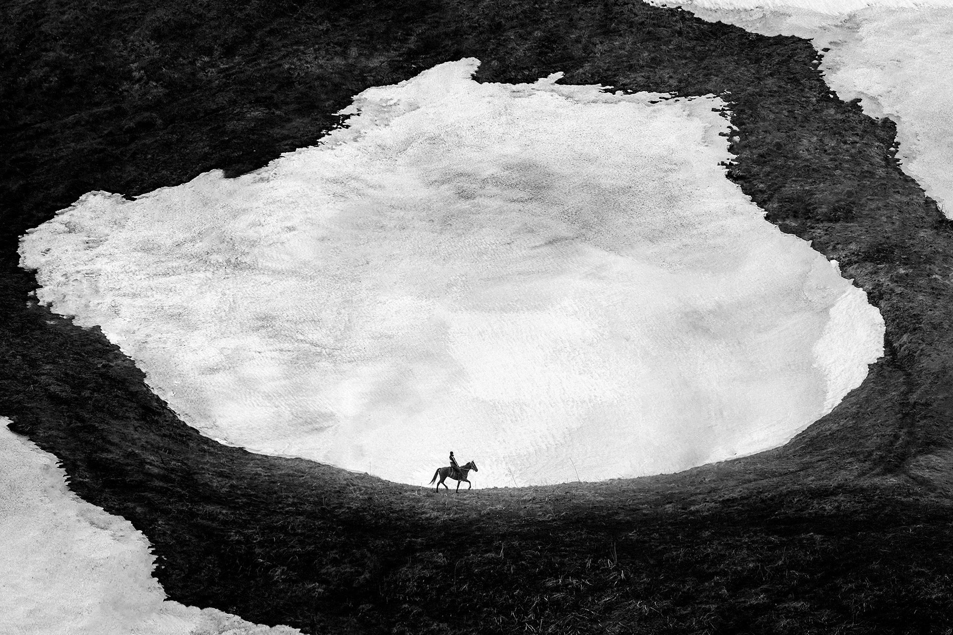 Избранная выставка — 10 лет творчества Михаила Потапова