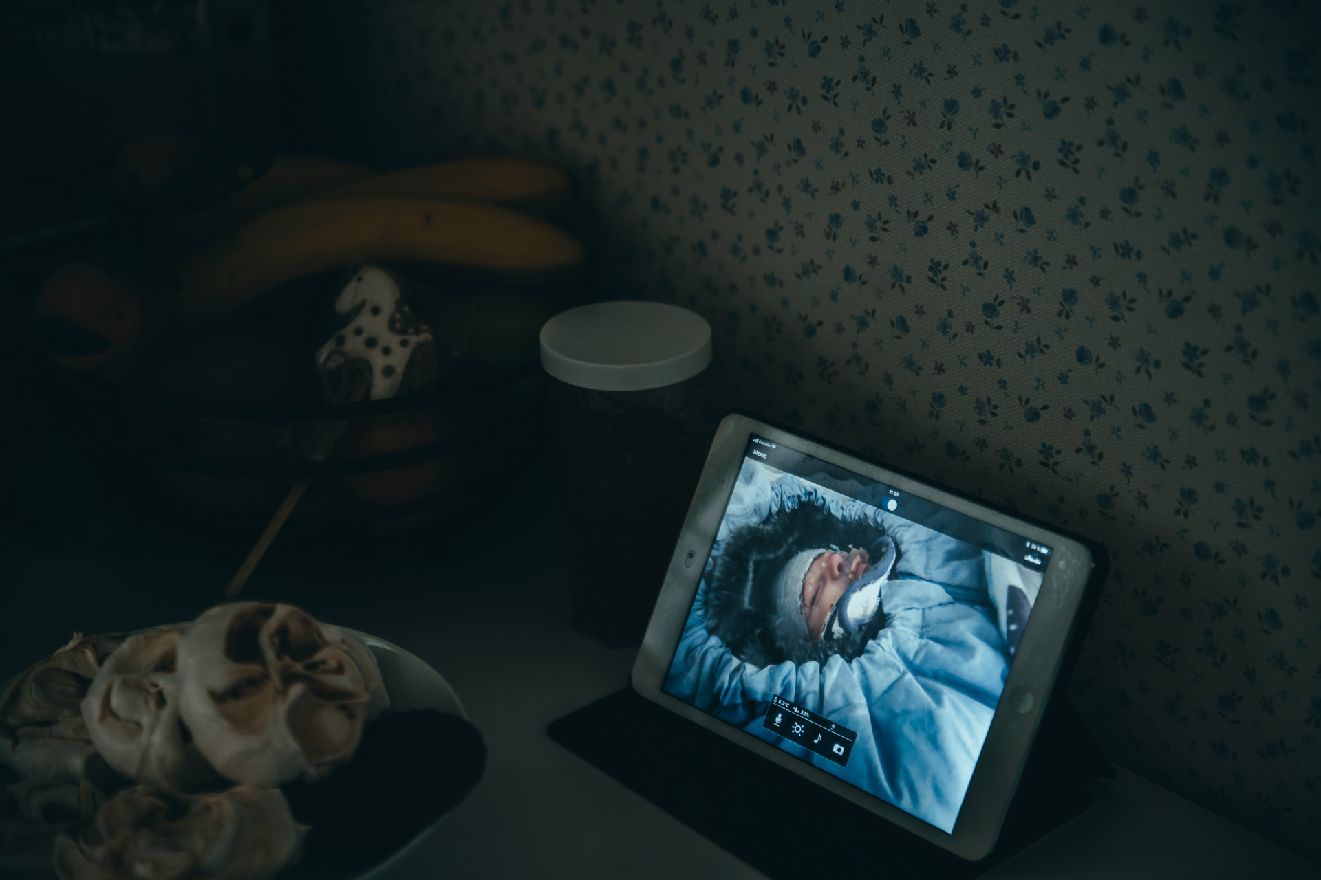 Мила, Саша и сынок Ваня. Фотограф новорожденных в стиле lifestyle в Воронеже Юлия Ключникова