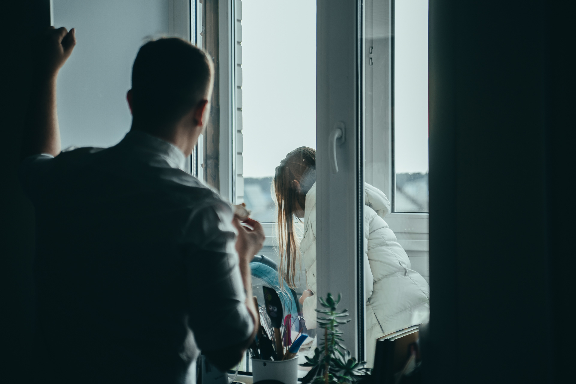 Мила, Саша и сынок Ваня. Фотограф новорожденных в стиле lifestyle в Воронеже Юлия Ключникова