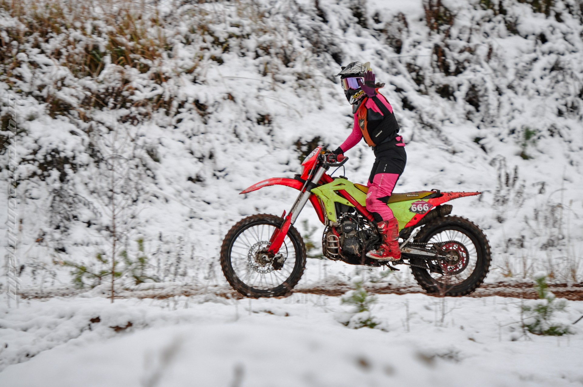 CountryCross. BraapBroom Media Group