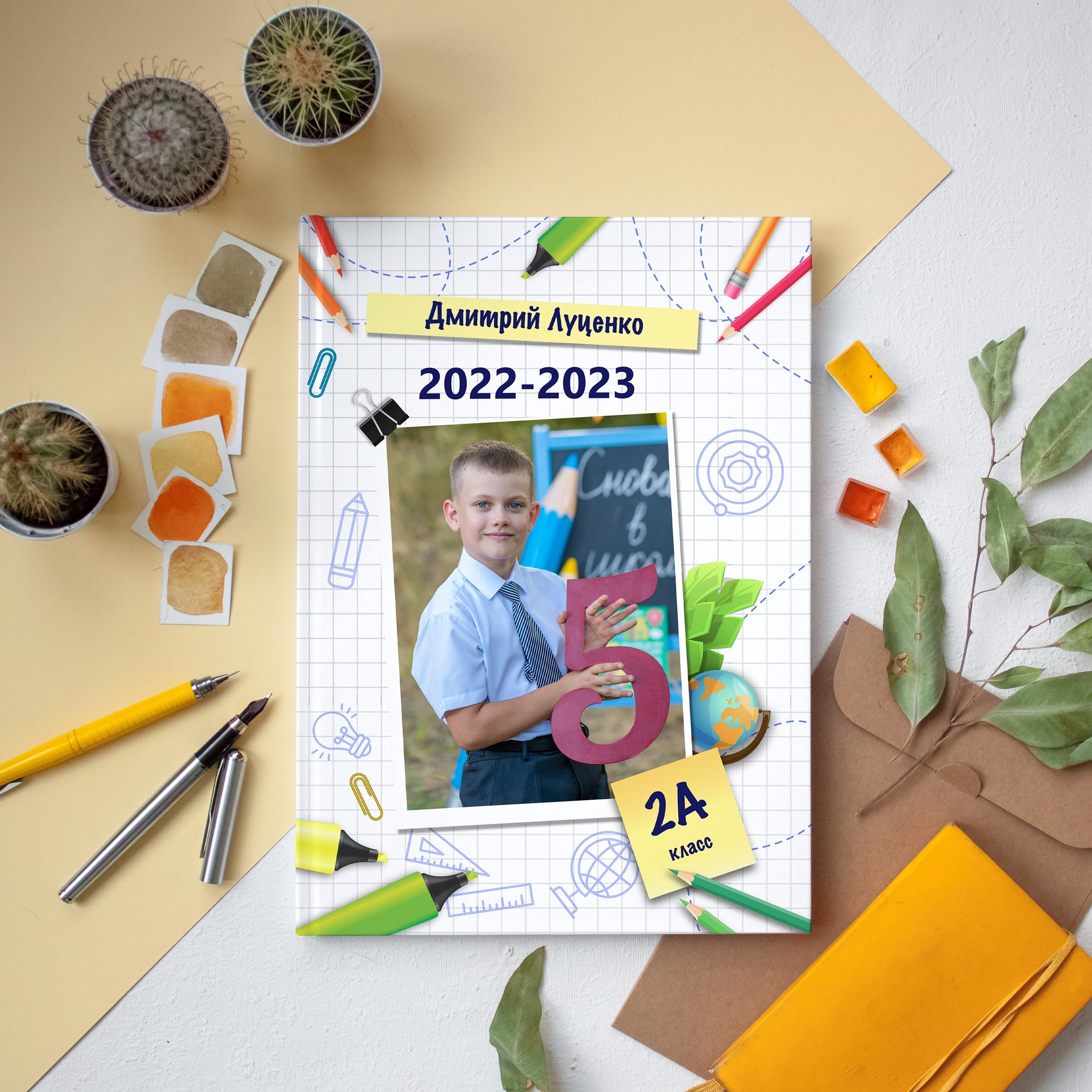 Выпускные альбомы для 1- 4 классов. Выпускные альбомы Волгоград. Современные фотокниги с оживающими фотографиями. Фотограф Екатерина Луценко