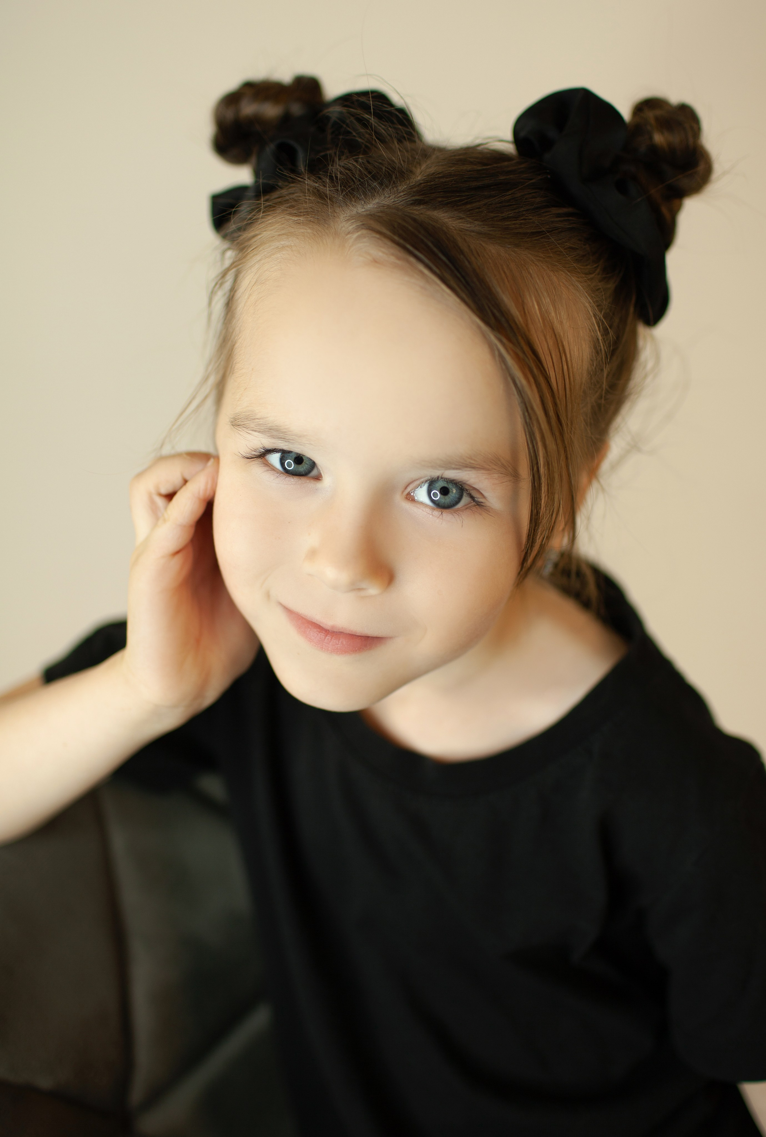 База моделей. Модельное Агентство Alma Model Management