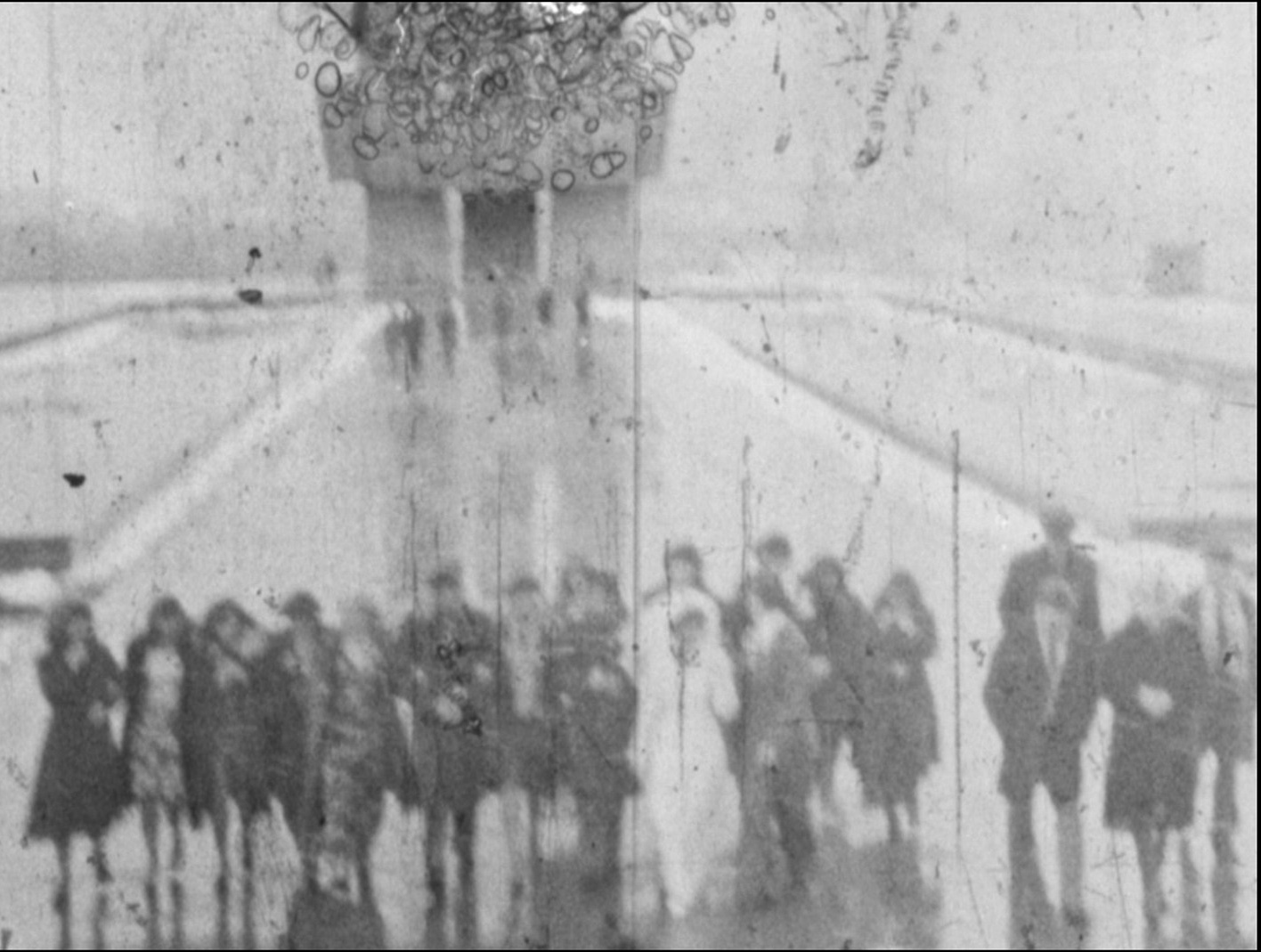 Необыкновенное вещество (2025 г.). Плёночный фотограф Юлия Андрейченко в Москве