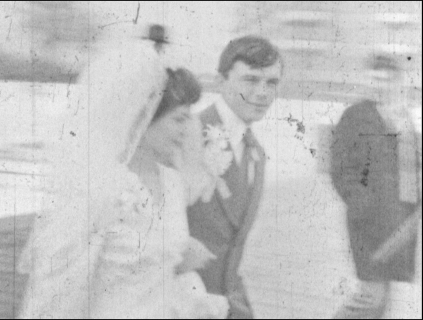 Необыкновенное вещество (2025 г.). Плёночный фотограф Юлия Андрейченко в Москве