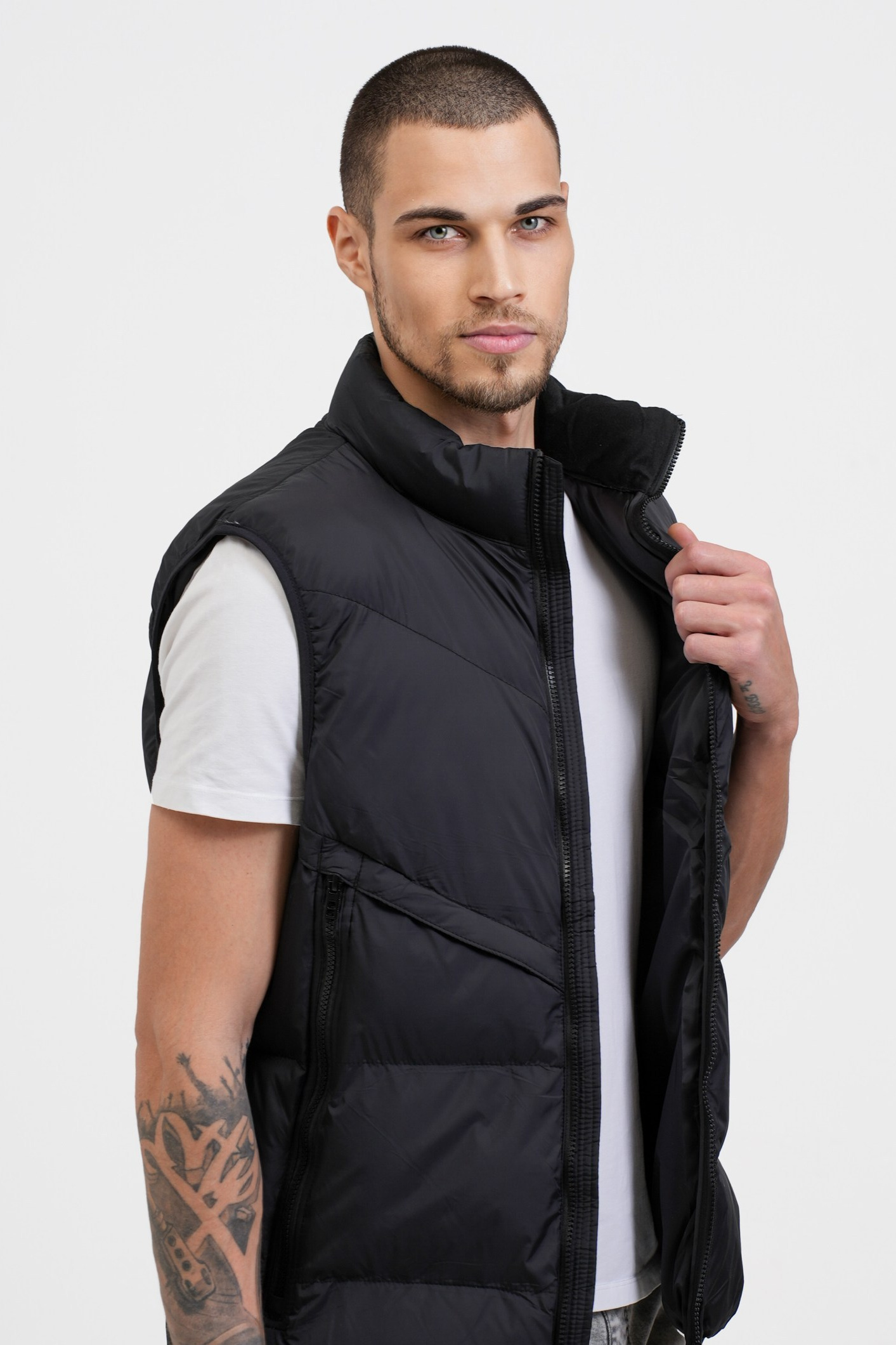 Модели для каталогов. База моделей для каталожной и рекламной съемки. ТМ Продакшн — Съемка для маркетплейсов в Москве