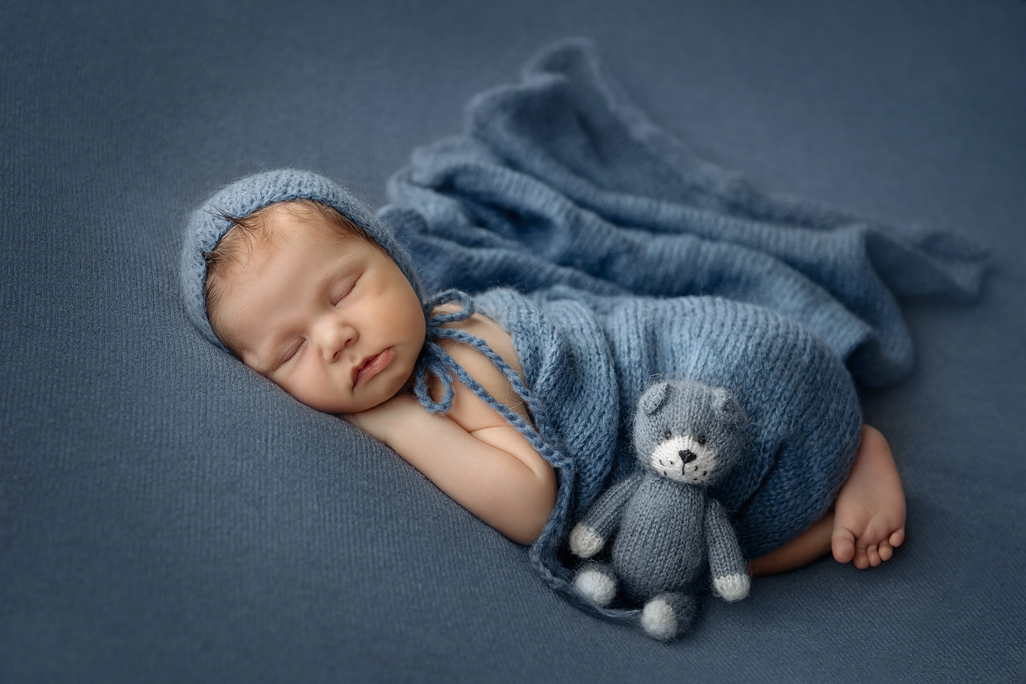 Семейная фотосъёмка с новорождённым. Детский и семейный фотограф в г. Крымске