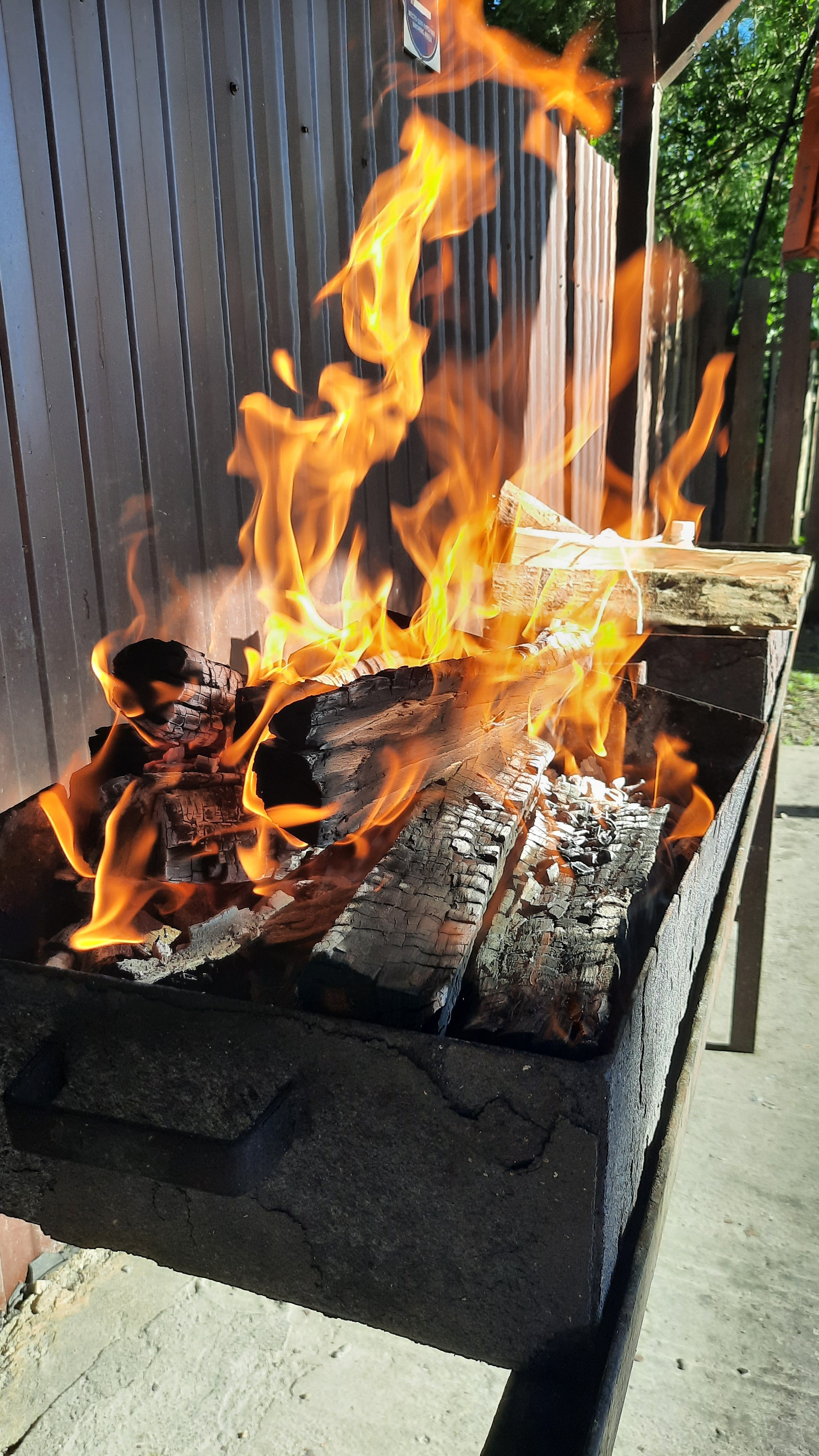 Мангал на термальном источнике Золотой ключик