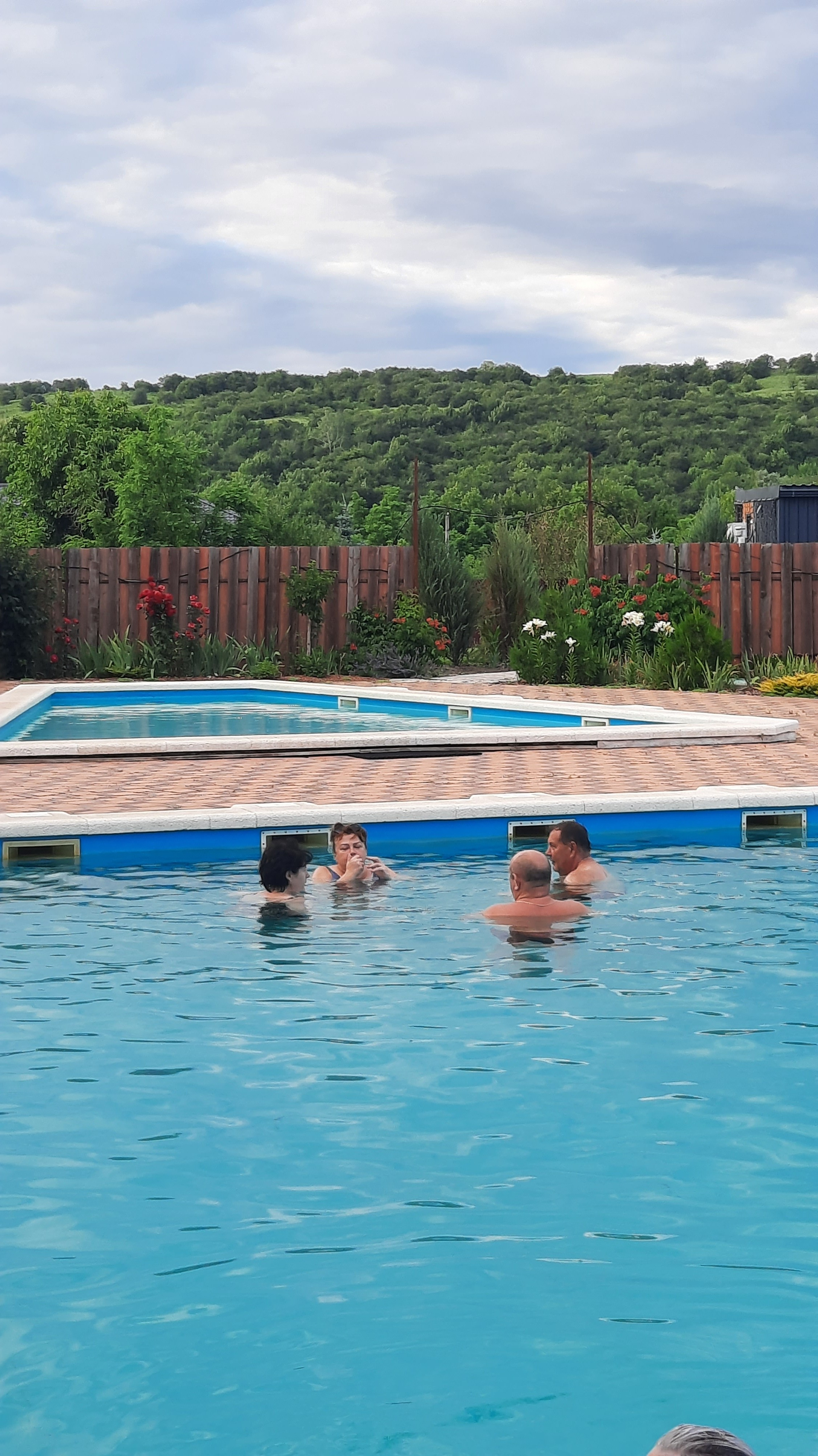 Отдых с семьей на термальном источнике