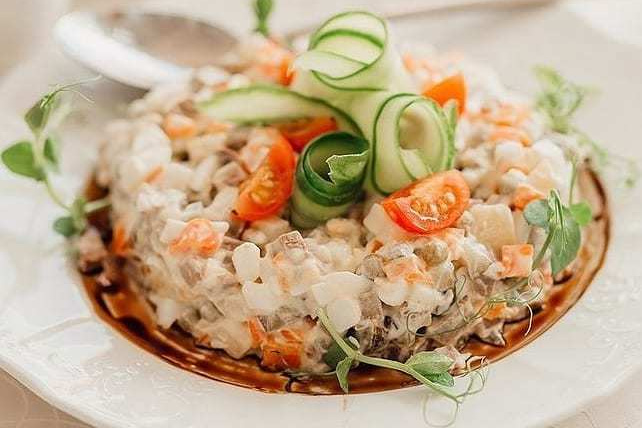 Холодные салаты. Кейтеринг Royal Catering | По Москве и Московской области организуем р