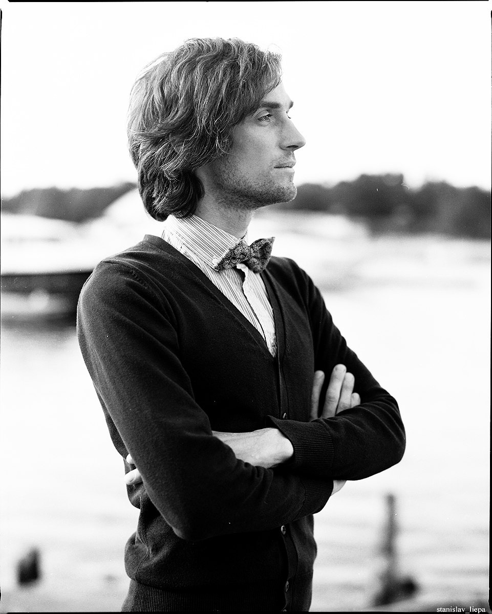 Контакты. Фотограф Сергей Наревских