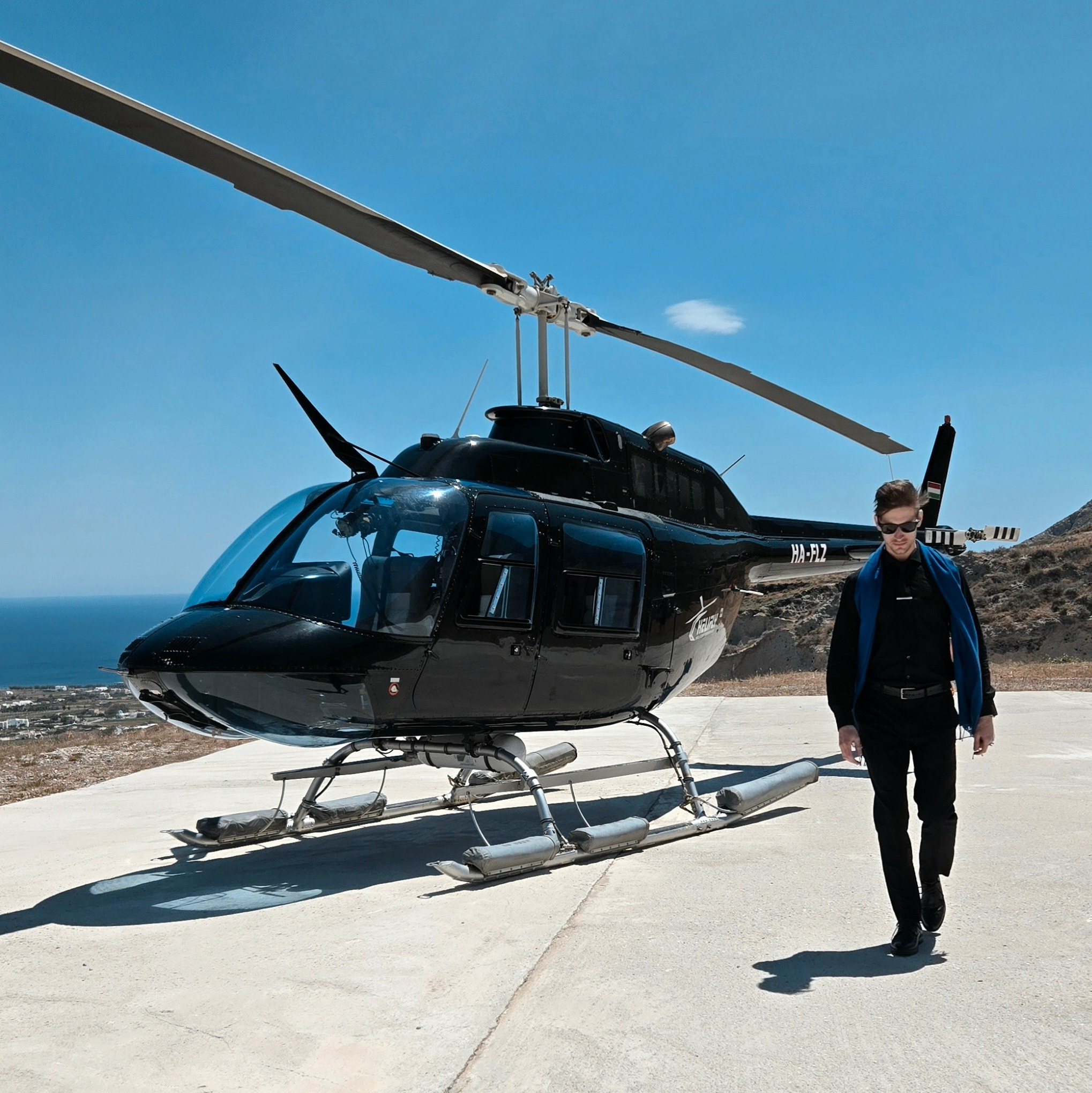 Choose cars for photo. Director — Photo & Video Paris