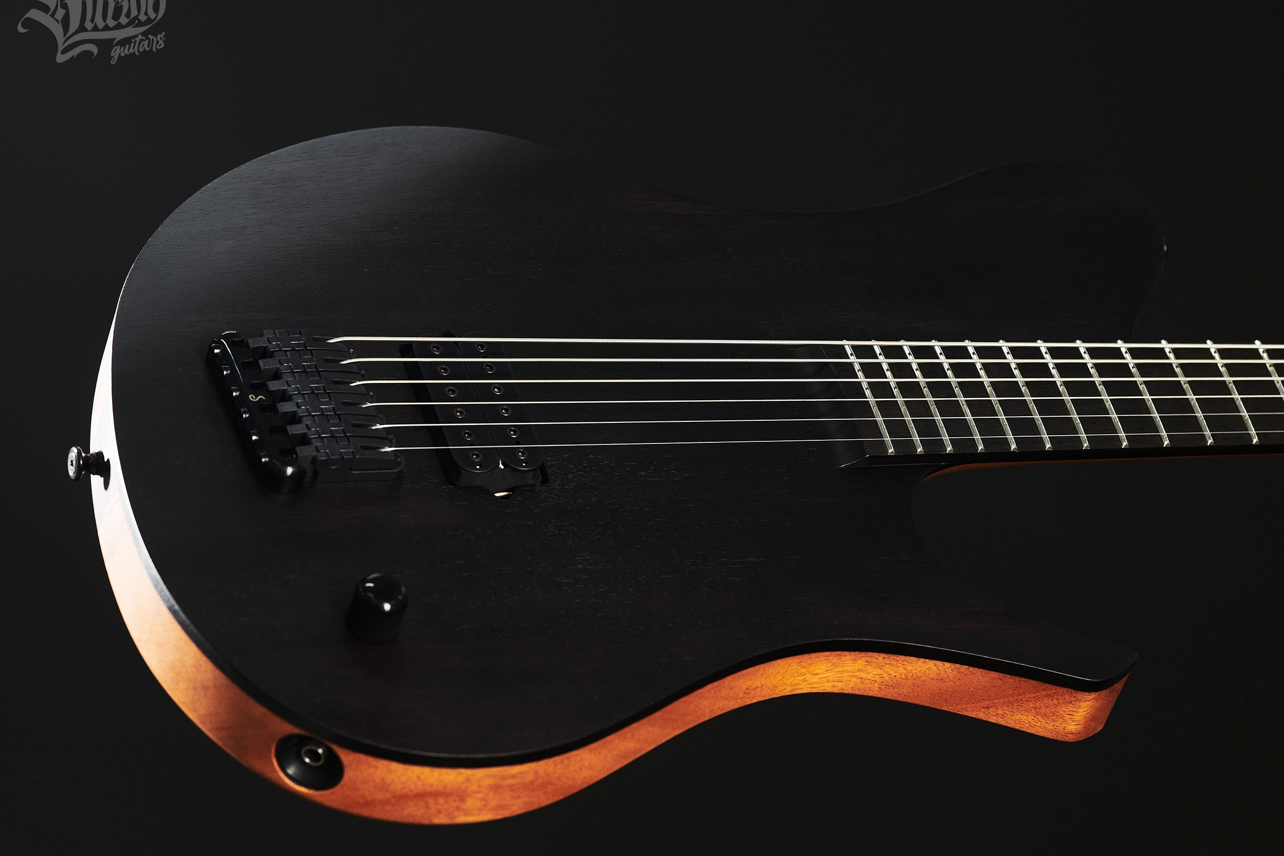 Master of making guitars and basses to order