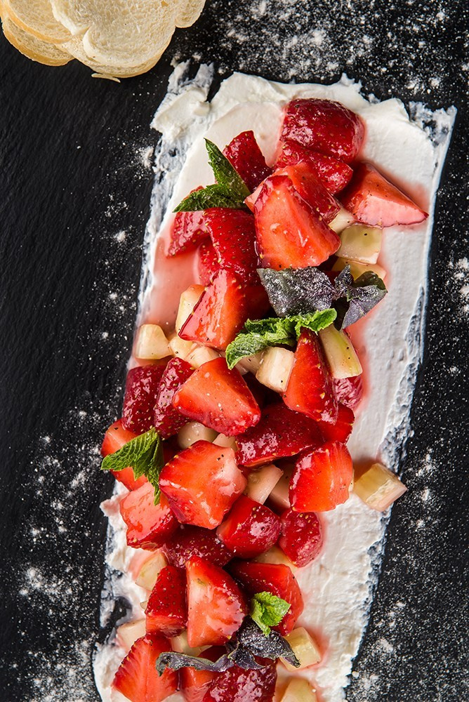 Рекламный фотограф в Москве Егор Гончаров