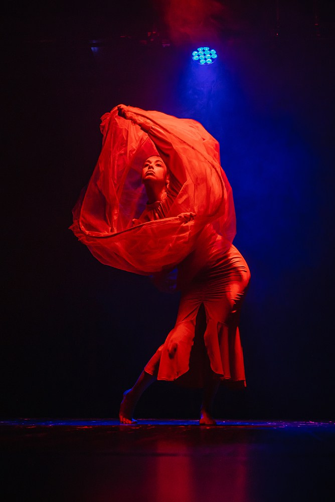 Театр. Фотограф Михаил Ряховский