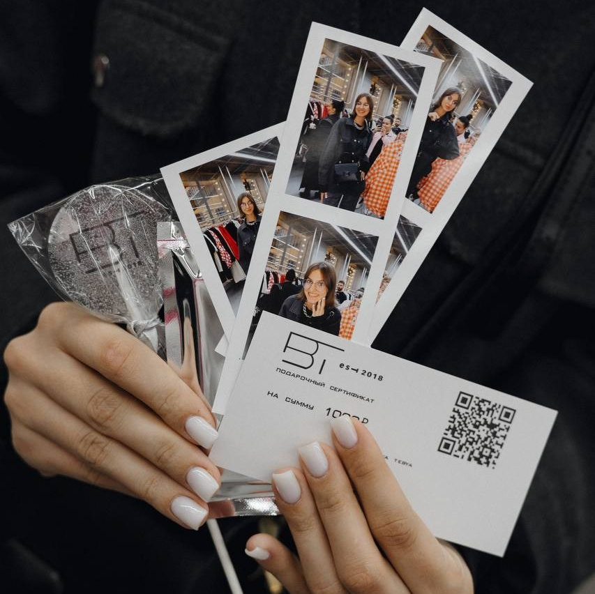 Фото-видео стойка Миксап. Инсталаб Краснодар фото и видео интерактивы на ваше мероприятие