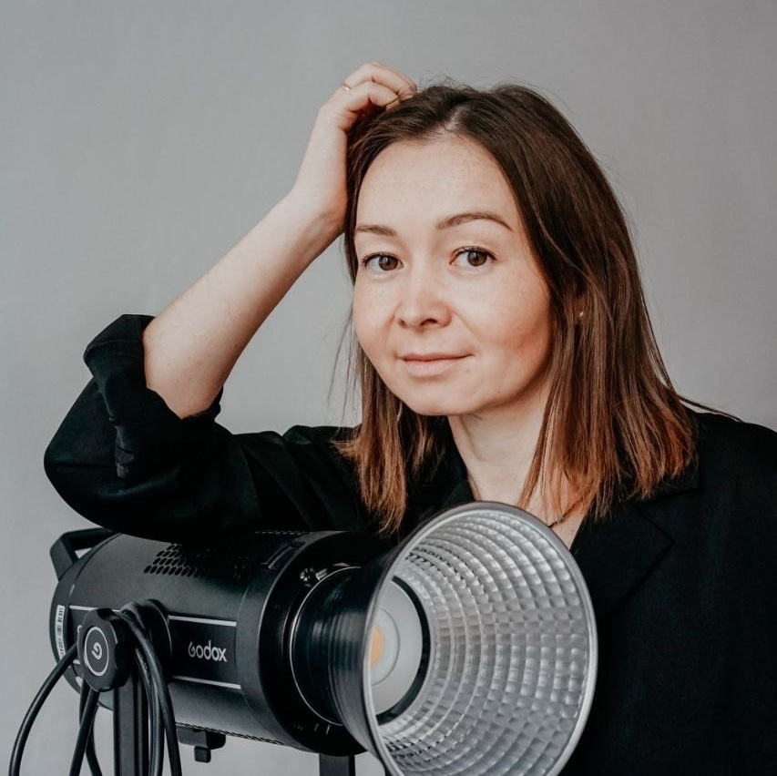 Контакты. Лайф стайл фотограф и моб. видеограф в Екатеринбурге Зенфира Бердышева