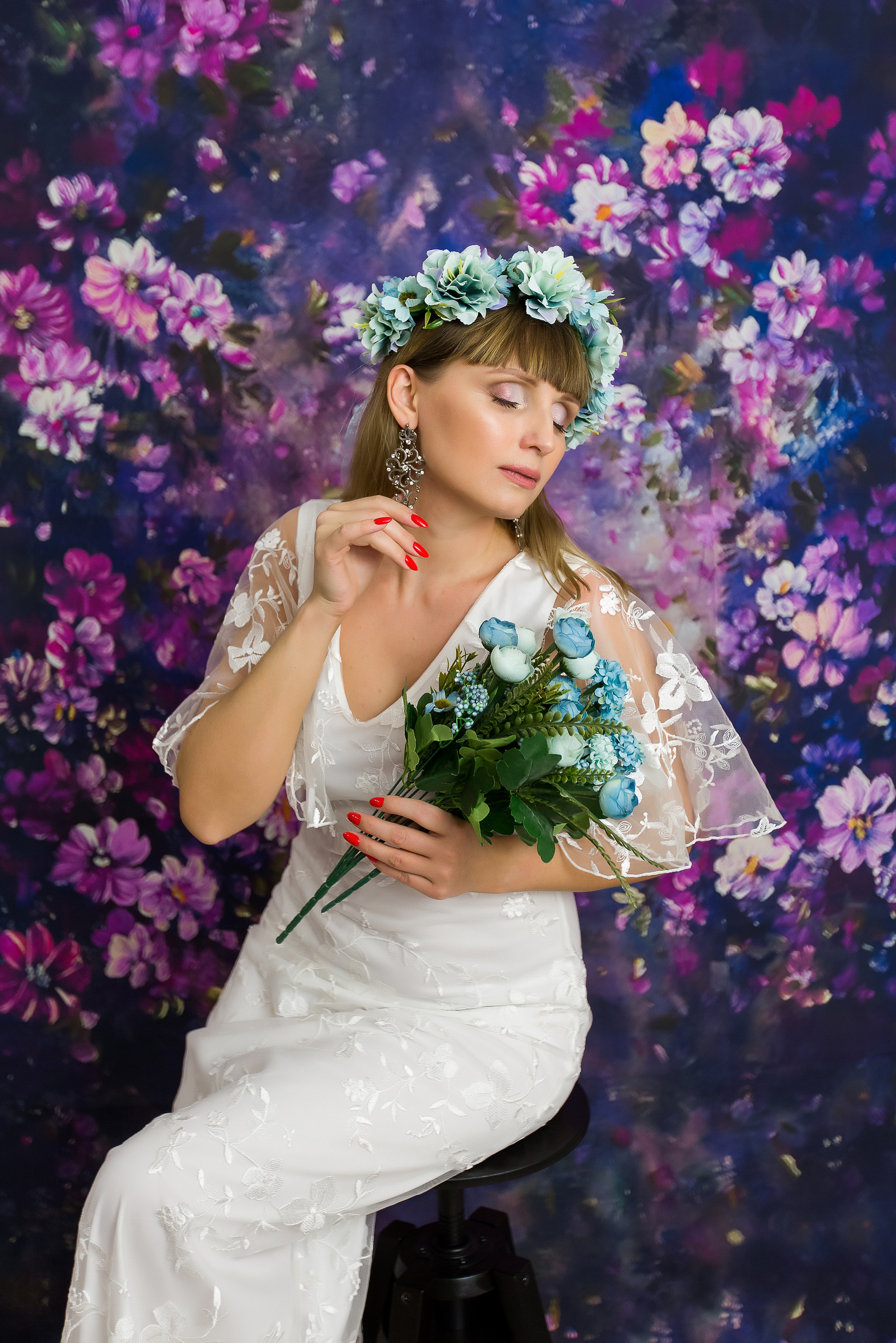 девушка с цветами