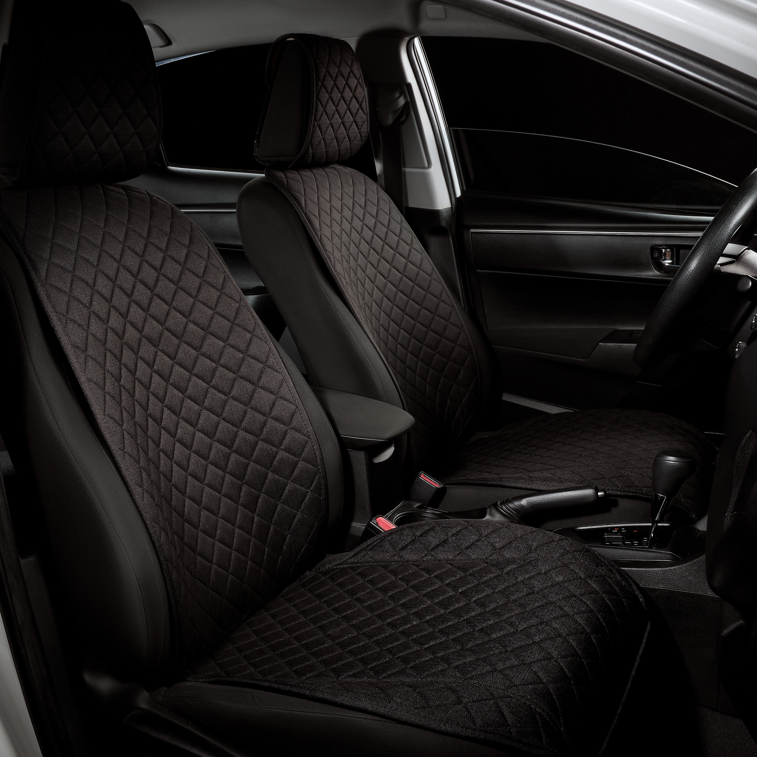 Предметная фотосъемка автомобильных чехлов. Фотограф в Алматы Дмитрий Лукьянов. Предметная и рекламная фотосъёмка товаров