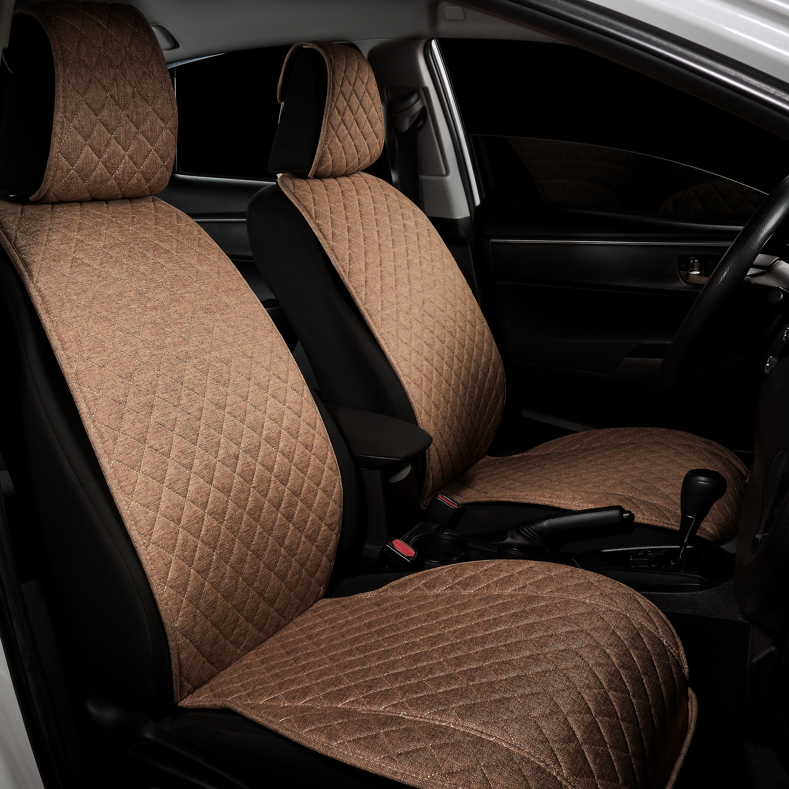 Предметная фотосъемка автомобильных чехлов. Фотограф в Алматы Дмитрий Лукьянов. Предметная и рекламная фотосъёмка товаров