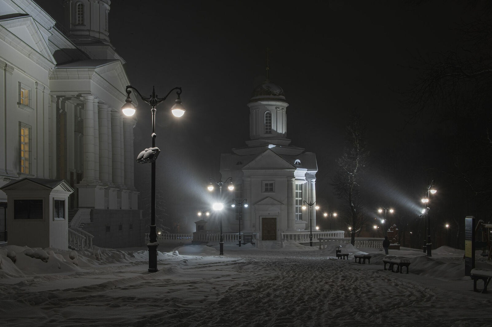 Магазин. Фотограф Роман Адлер