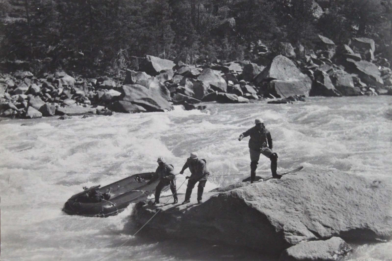 Урсул (1974). Фотограф Эдуард Алмадаков