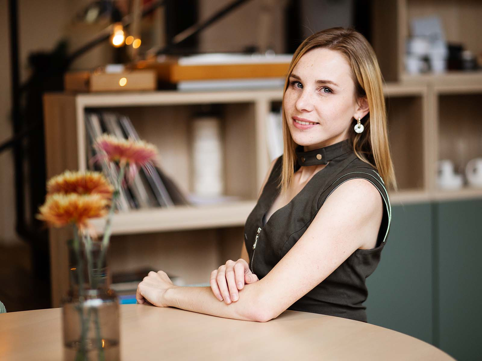 Контакты. Фотограф Настя Спирягина