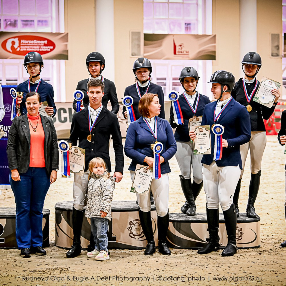 2025.10.26 — КСК Виват, Россия! конкур. ТУРНИРНАЯ КОННАЯ ФОТОГРАФИЯ, Руднева Ольга и Евгений Адеев