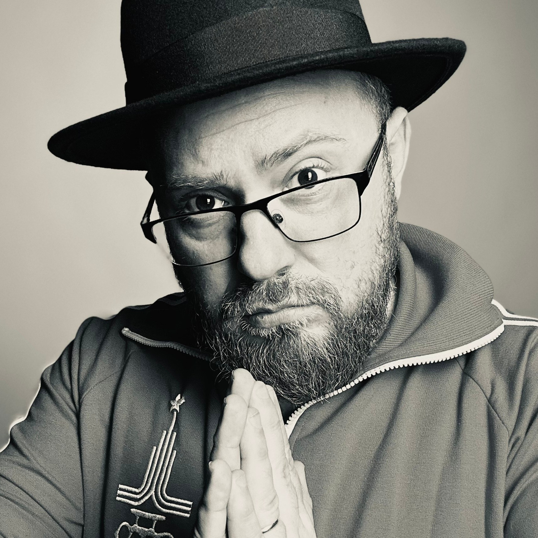 Контакты. Репортажный и портетный фотограф в Краснодарском крае Николай Хижняк