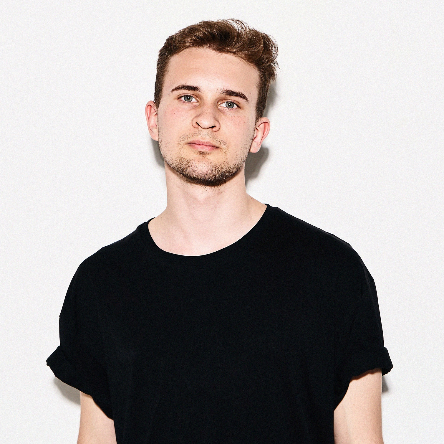 Контакты — Пабло Пират, фотограф и скаут в Москве. Пабло Пират — фотограф, скаут и модельное агентство в Москве