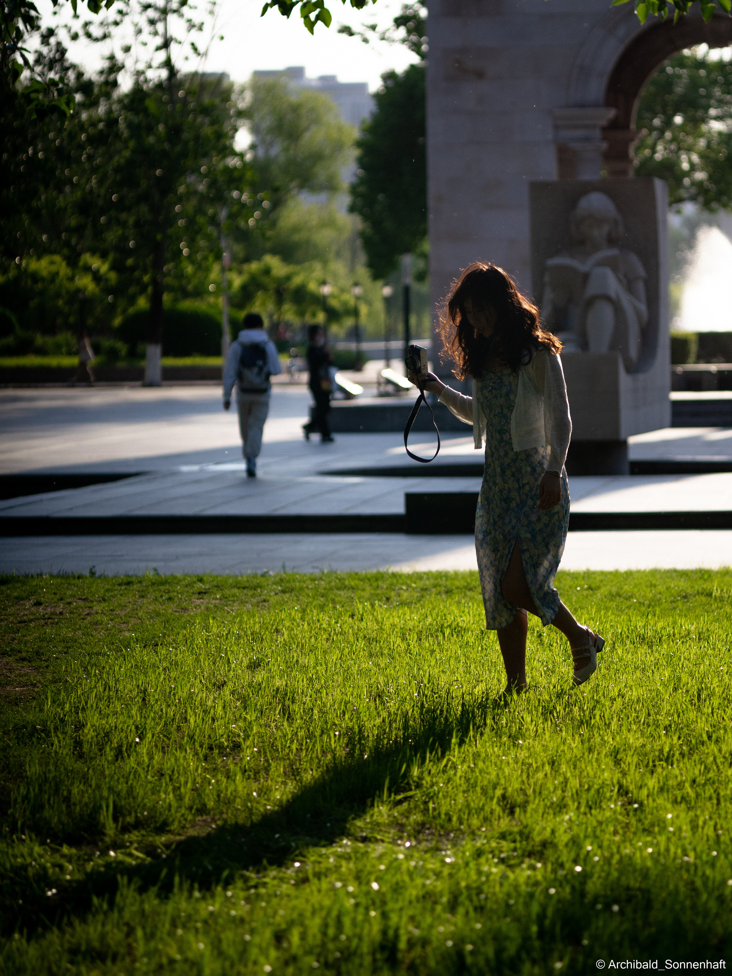 Walking in TJU on the first of May. Photographer in Guangzhou, China. Archibald Sonnenhaft