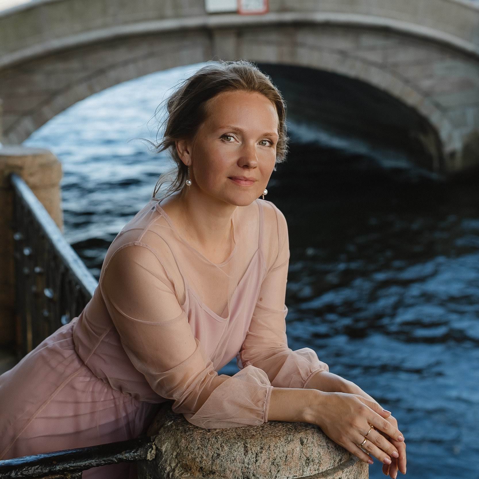 Контакты фотографа в Санкт-Петербурге. Записаться на съёмку. Портретные фотосессии, контент-съемки, репортаж