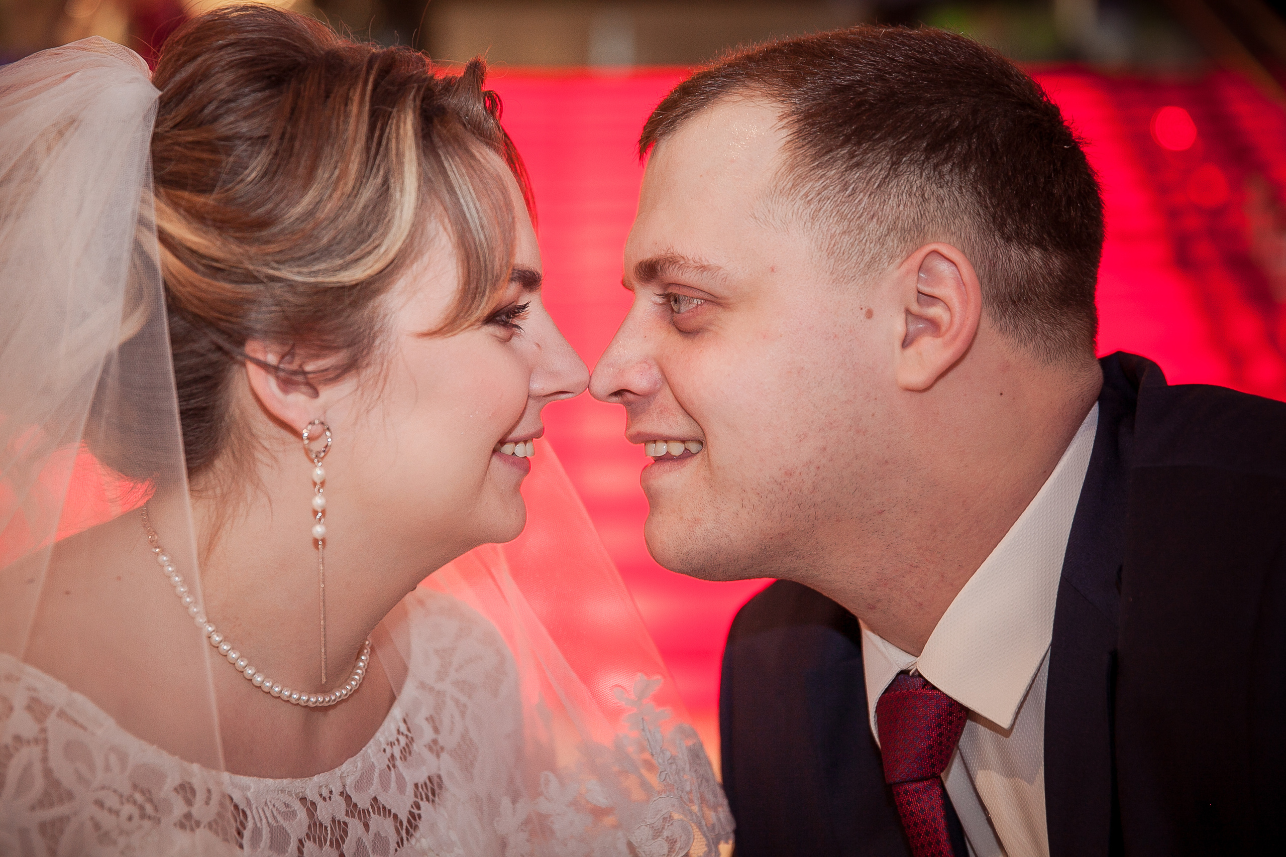 Зачем играть свадьбу?. Фотограф и видеограф на любое Ваше мероприятие