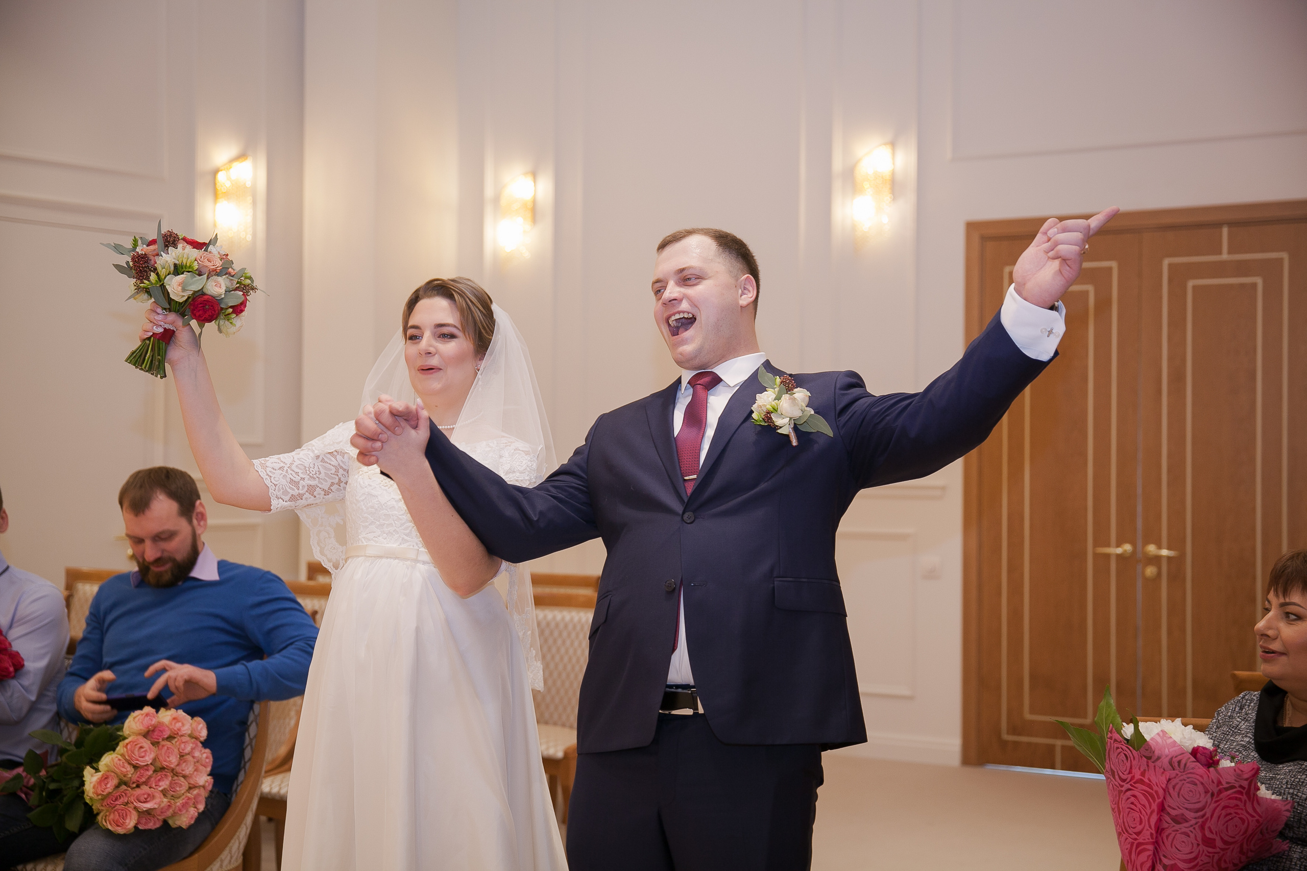 Зачем играть свадьбу?. Фотограф и видеограф на любое Ваше мероприятие