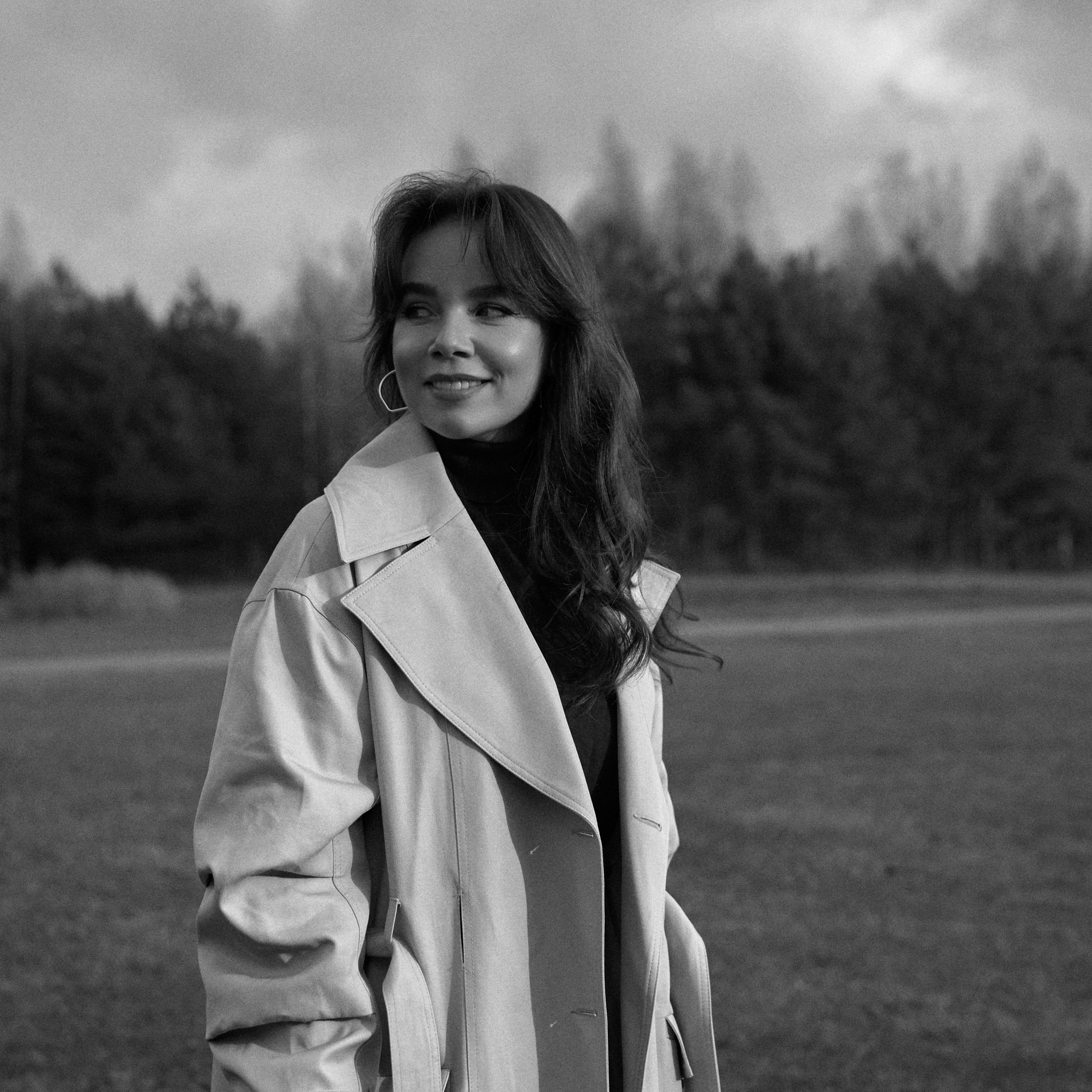 Contacts. Portrait and Travel Photographer in Moscow | Yana Naidich