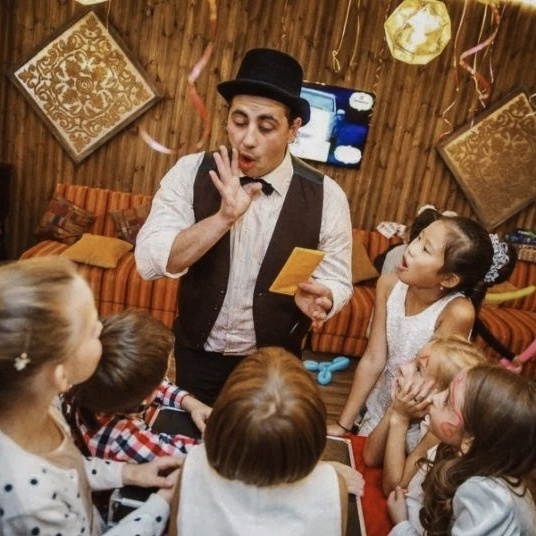 Шоу-программы. Аренда лофта в СПб для мероприятий