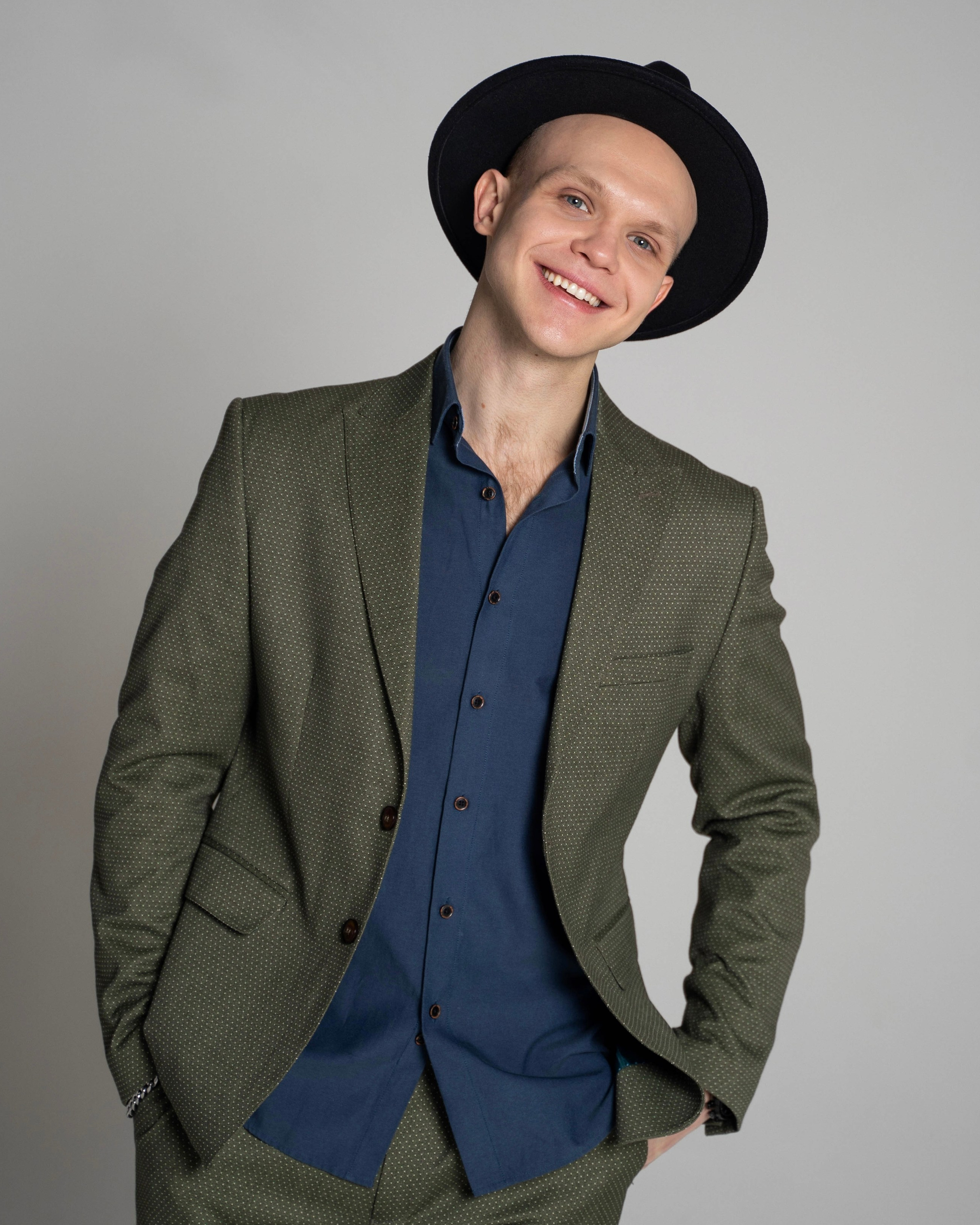 Контакты. Шоумен, пародист, ведущий Никита Шуклинов