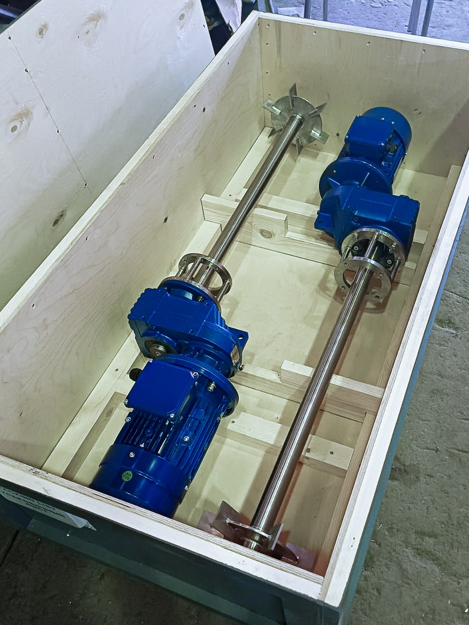 Перемешивающие устройства. ПЕТЕРБУРГНИИХИММАШ разрабатывает и изготавливает оборудование