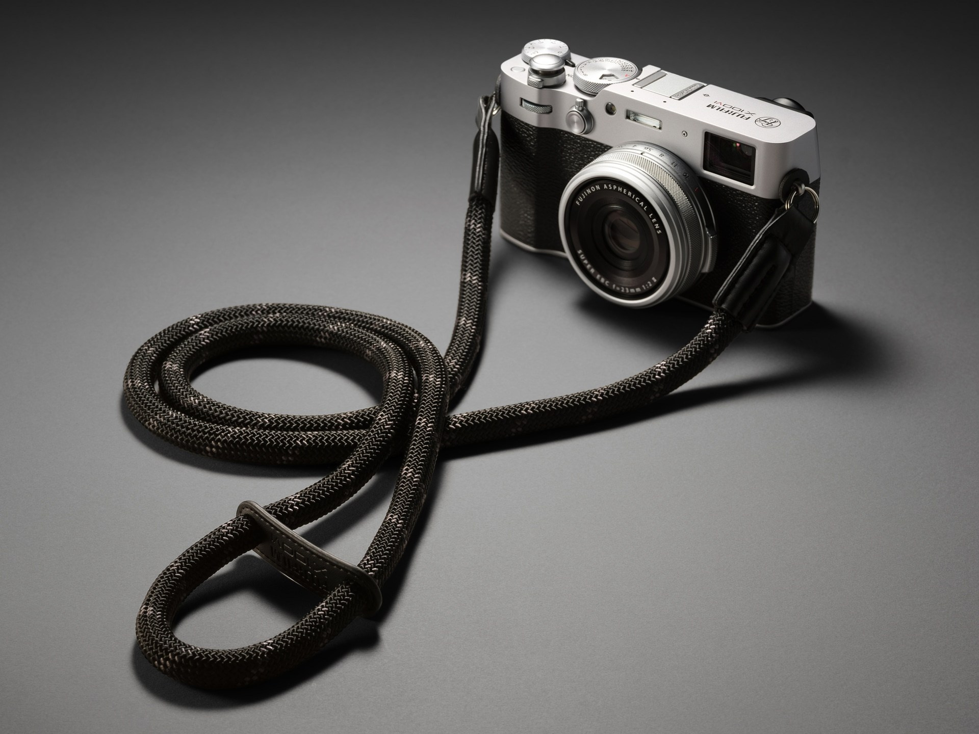«FUJIFILM X100VI» Limited Edition. Фотограф — видеограф в Москве Дмитрий Менделеев
